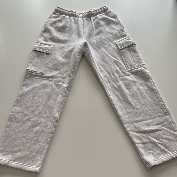 Aritzia Pants - Aritiza Cozy Fleece Cargo Sweatpants — Heather Cloud White
